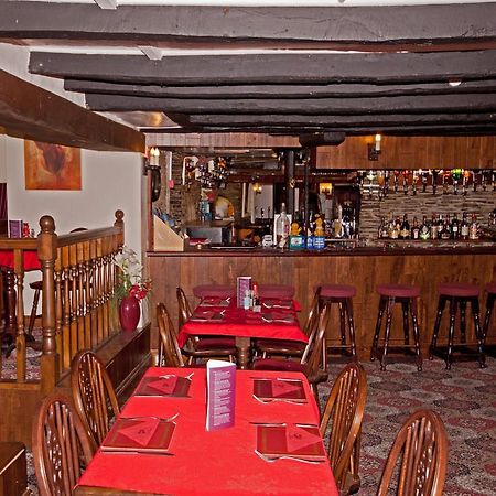 The White Hart Hotel Menheniot Экстерьер фото