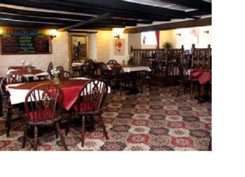 The White Hart Hotel Menheniot Экстерьер фото