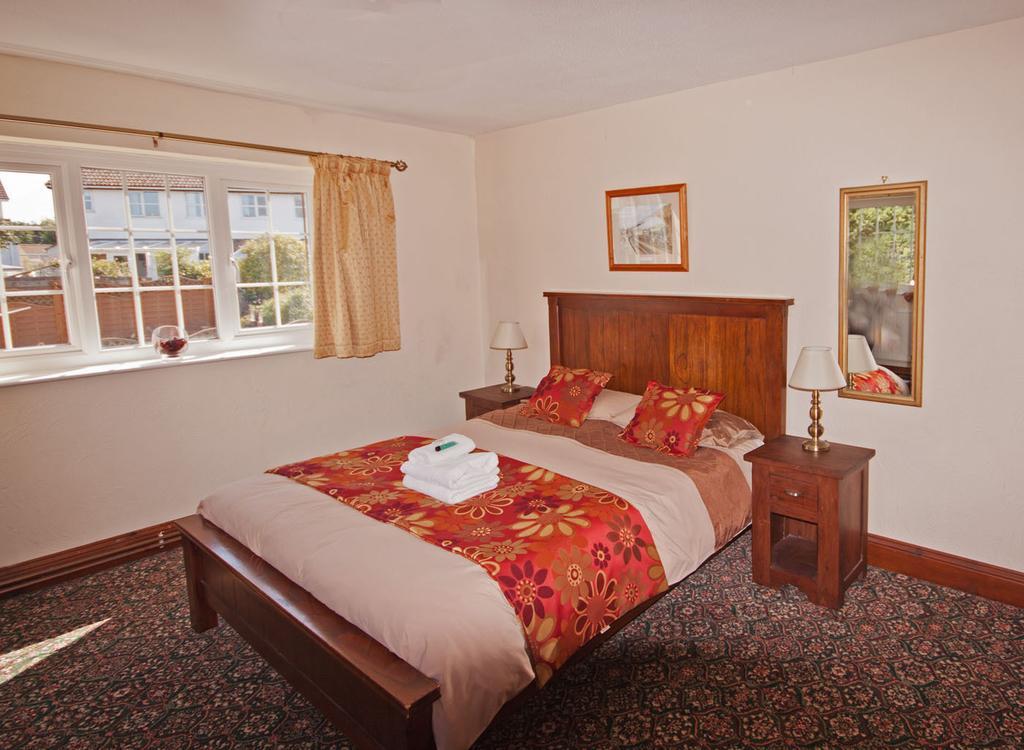 The White Hart Hotel Menheniot Экстерьер фото